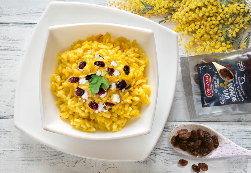 Risotto con uva sultanina e pinoli